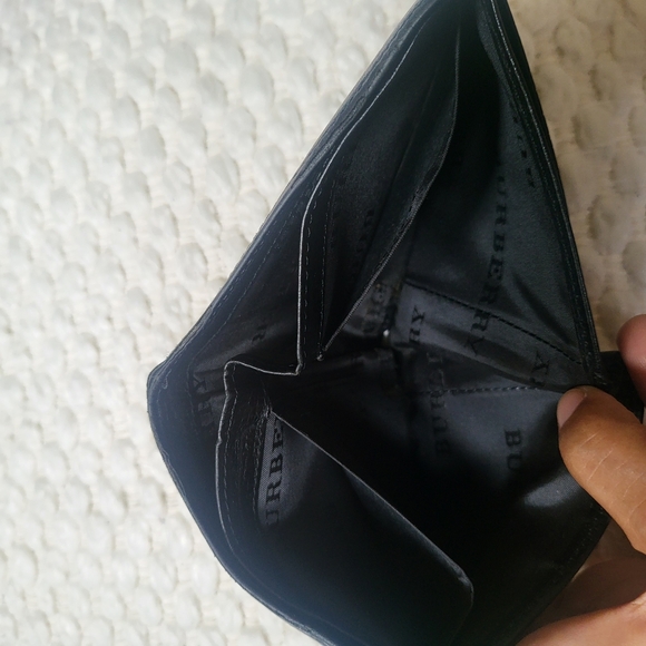 Burberry Black Men Leather Wallet - Picture 6 of 8